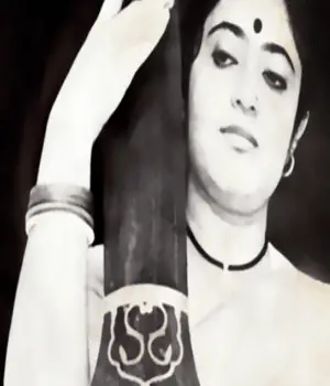 Bengali Singer Ina Mukherjee