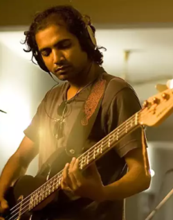 Yogendra Saniyawala Hindi Singer