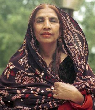 Hindi Singer Reshma Singer