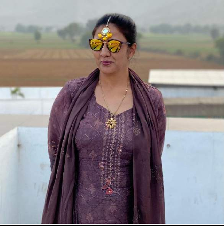 Hindi Youtuber Bhumi M