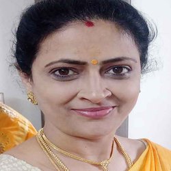 Tamil Tv Actress Kiruba