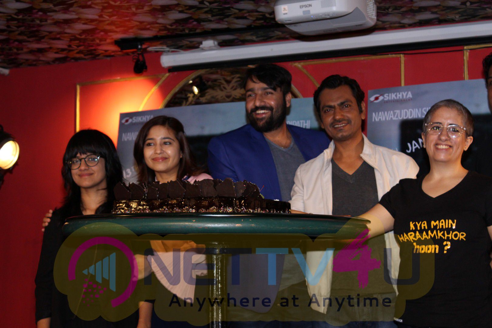  Celebrate Success Of Film Haraamkhor Nawazuddin Siddiqui Photos  Hindi Gallery