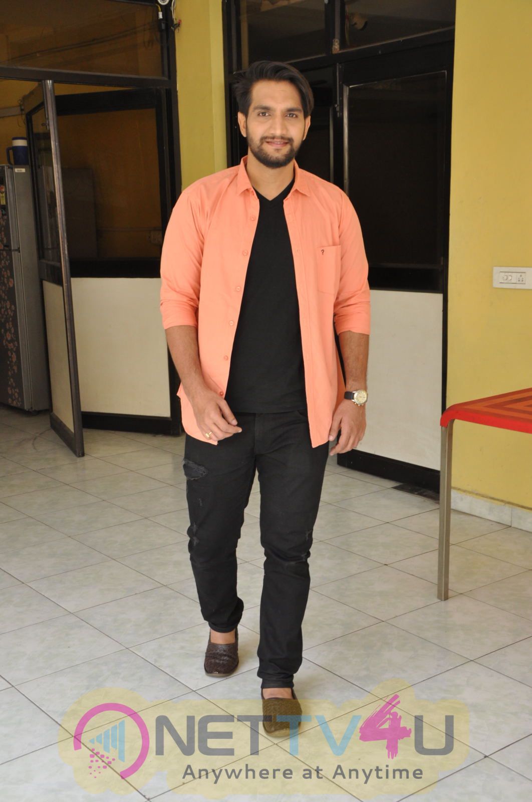 Actor Aashish Raj Good Looking Pics Telugu Gallery