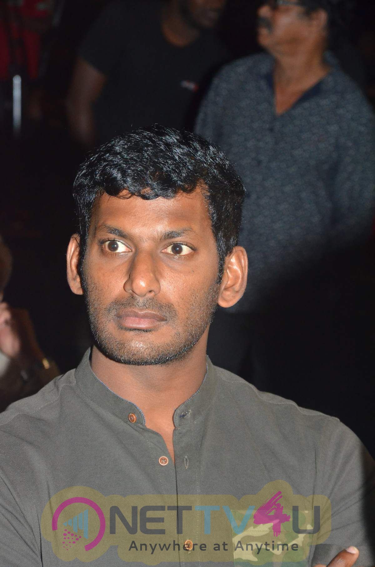 Actor Vishal Handsome Pics Tamil Gallery