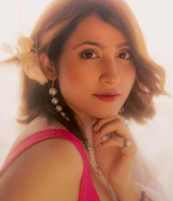 Ayushee Ghoshal Hindi Director