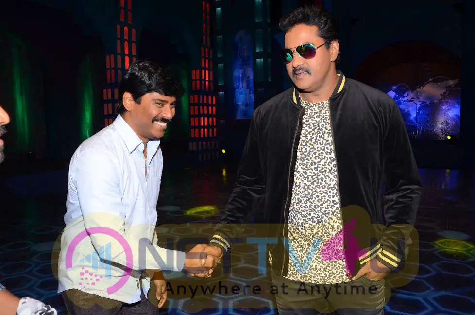 Hero Sunil Launches Metro Movie First Song Images Telugu Gallery