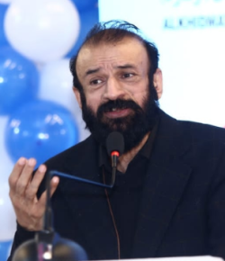 Farhat Abbas Shah Urdu Director