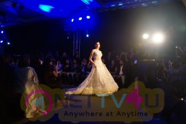 Deepika Padukone, Ranbir Kapoor Manish Malhotra At Mijwan Fashion Show 2018. Hindi Gallery