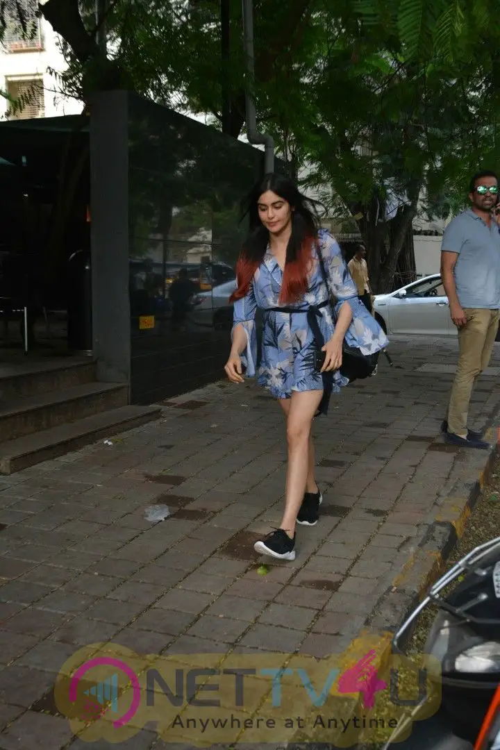 Adah Sharma Spotted At Khar Coffee Shop Cute Images  Hindi Gallery