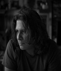 Oni Sen Hindi Director