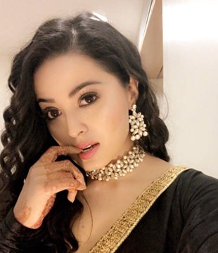 Hindi Tv Actress Bhaweeka Chaudhary