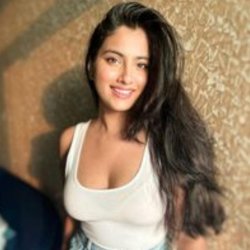 Twarita Nagar Hindi YouTuber