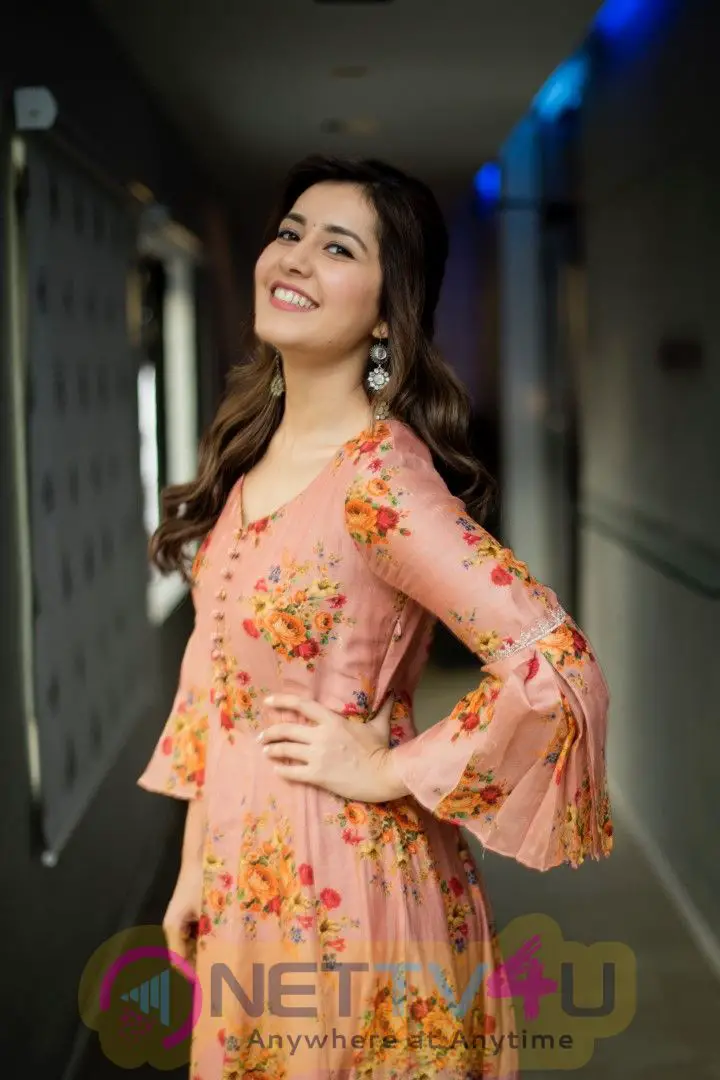 Actress Raashi Khanna Cute Pics | 602047 | Galleries & HD Images