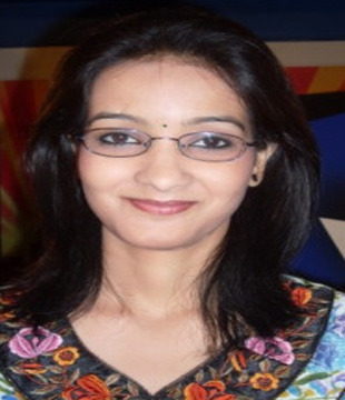 Hindi Anchor Meenakshi Kandwal