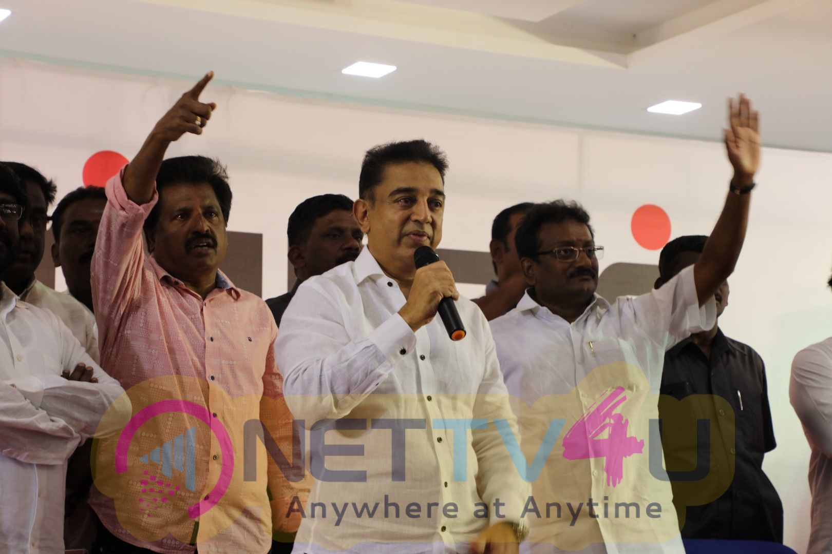 Kamal Haasan Meet Fishermen At Rameswaram Images Tamil Gallery