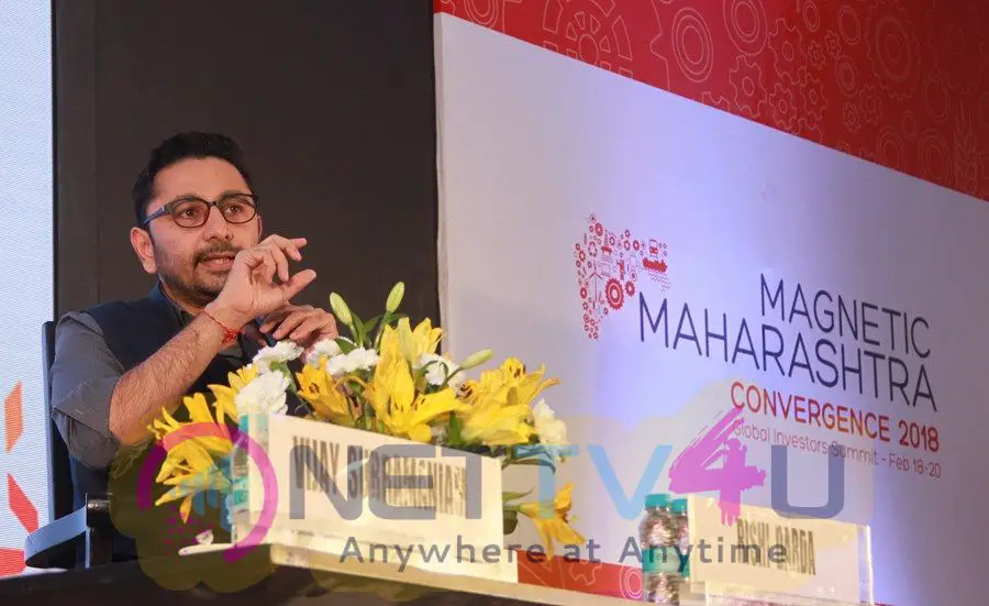 Shah Rukh Khan At Magnetic Maharashtra Convergence 2018 Hindi Gallery