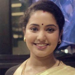Telugu Supporting Actress Himanshi Choudary