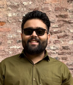 Hitesh Dua Hindi Editor