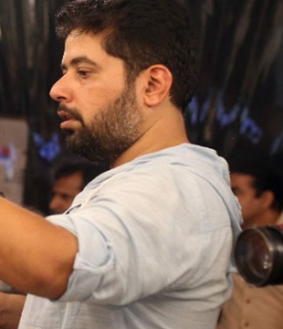 Hindi Director Dheeraj Hellan