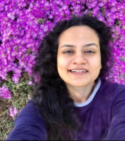 Pavithra Chari Hindi Singer