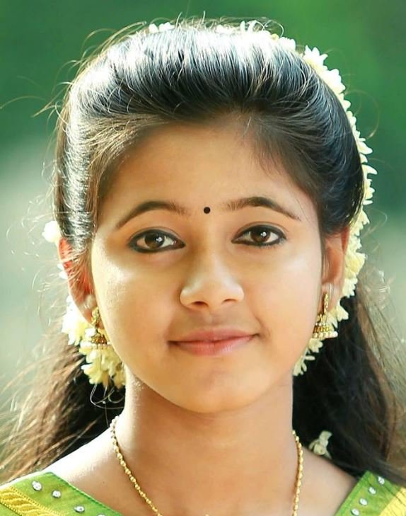 Malayalam Child Artist Nakshathra Manoj