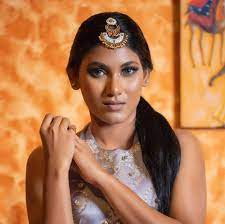 Sinhala Actress Thilakshini Rathnayake