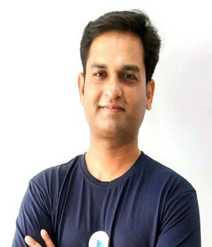 Hindi Creative Producer Abhishek Vakil