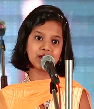 Hindi Singer Rashi Salil Harmalkar