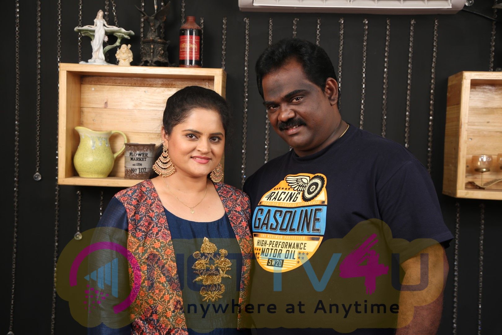 Lovely Couples Swetha & Tamil Bharathi Exclusive Interview Images Tamil Gallery