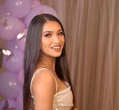 Akashlina Chandra Hindi Model