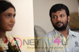 Oru Kuppai Kadhai Movie Pics Tamil Gallery