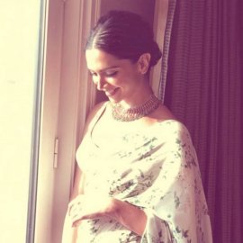 Actress Deepika Padukone Alluring Stills Kannada Gallery