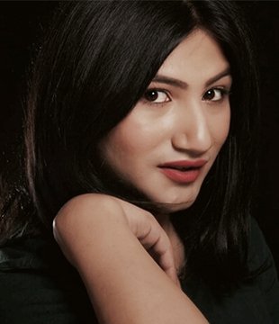 Hindi Movie Actress Mahika Sharma