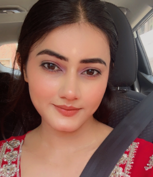 Hindi Actress Neel Baidwan