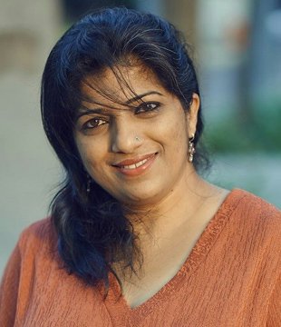 Malayalam Costume Designer Roshni Dinaker