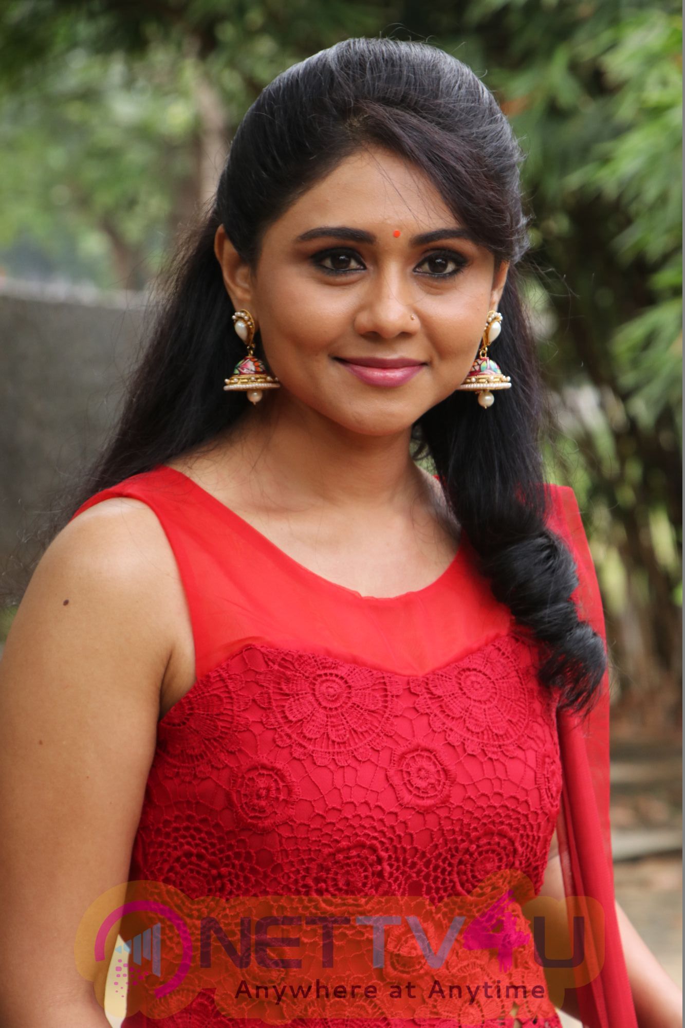 Actress Punnagai Poo Gheetha Cute Photos Tamil Gallery