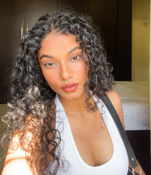 Hindi Assistant Director Anoushka Dasgupta