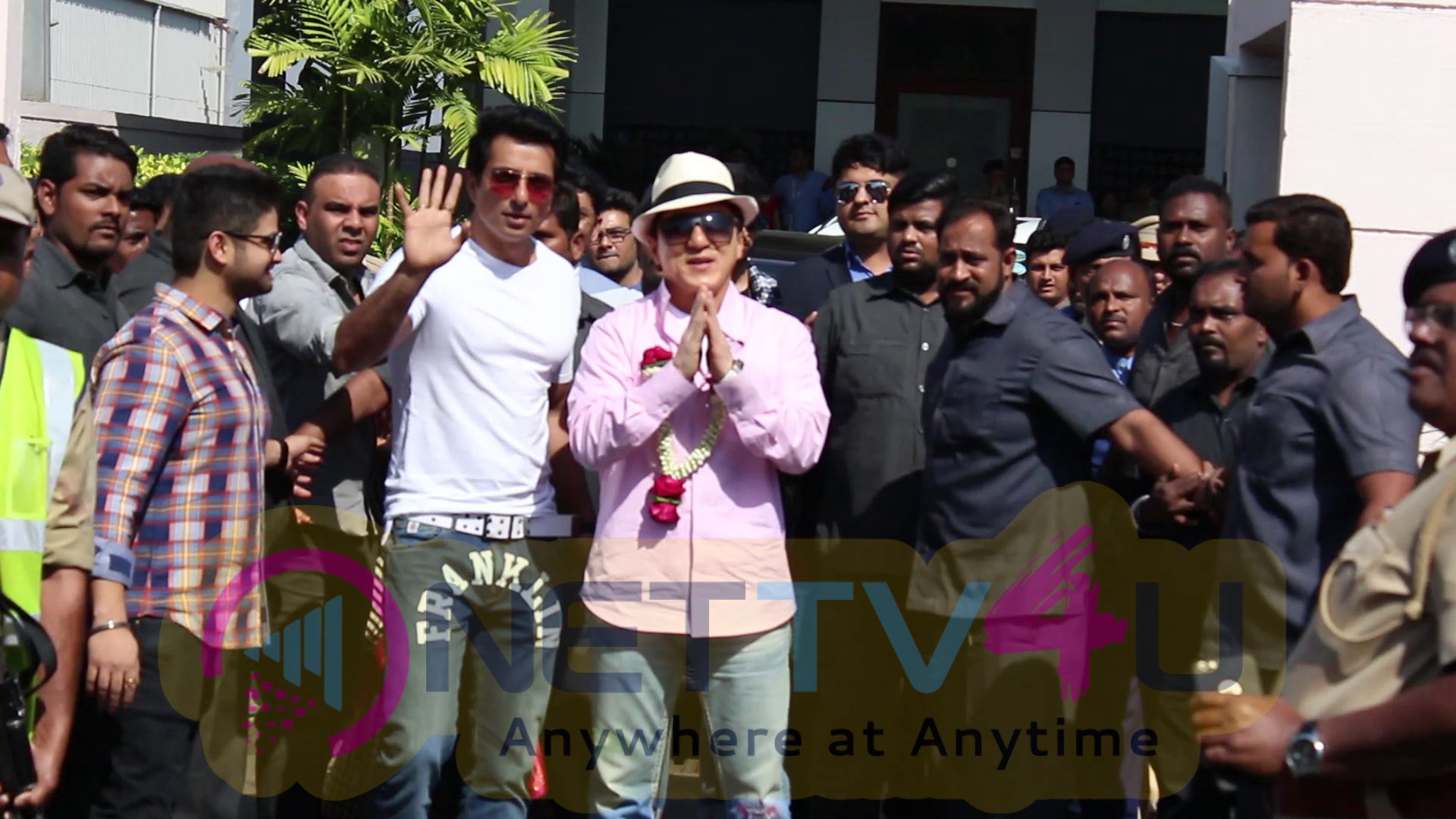 Superstar Jackie Chan Arrives In Mumbai Airport Stills Telugu Gallery