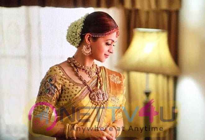 Actress Bhavana And Naveen's Wedding Stills Tamil Gallery