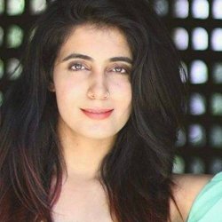 Ruchita Tahiliani Hindi Model