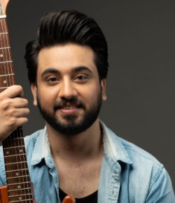 Aoun Ali Khan Urdu Singer