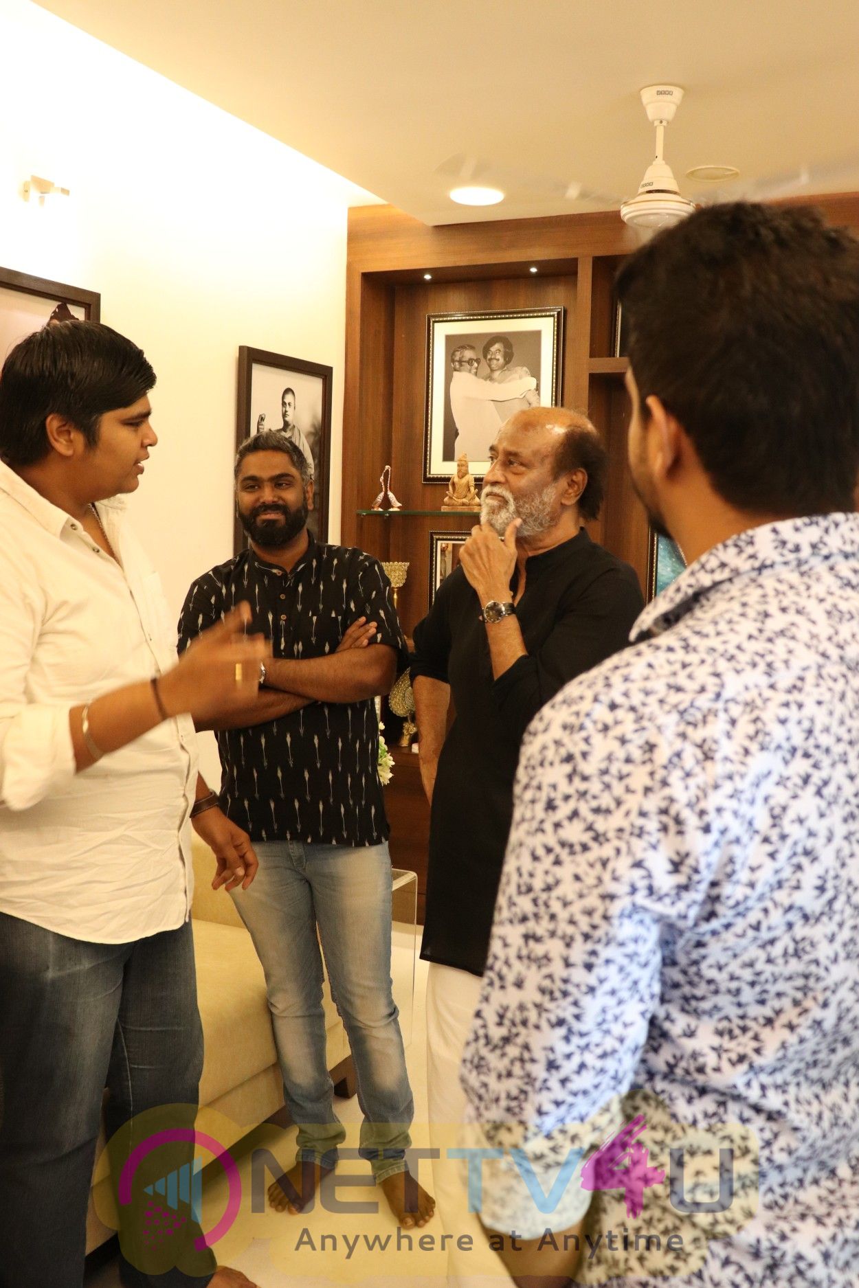 Mercury Team Met Superstar Rajinikanth Images Tamil Gallery