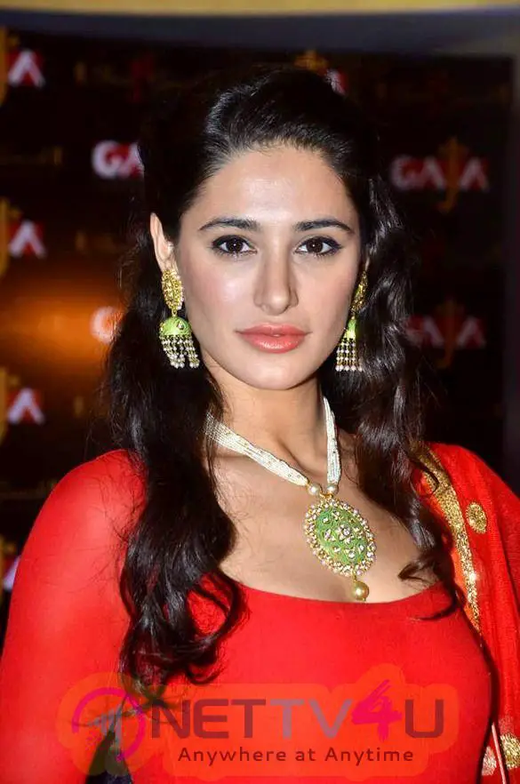 Actress Nargis Fakhri Hot And Sexy Stills 565566 Galleries And Hd Images