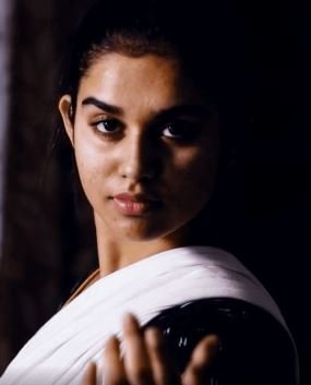 Tamil Tv Actress Meenakshi Govindarajan
