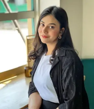 Urdu Tv Actress Zainab Waseem