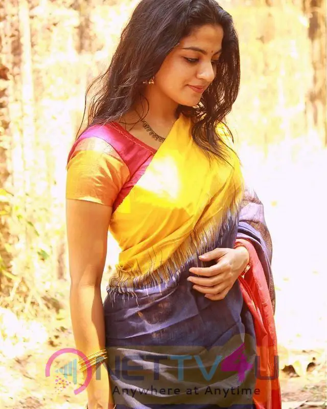 Actress Nikhila Vimal Gorgeous Photos Malayalam Gallery