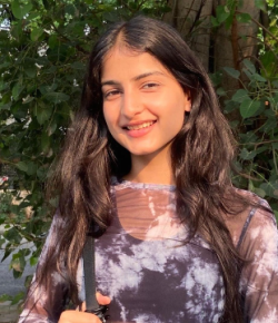 Actress Riya Sharma Marathi Movie Actress