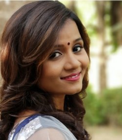 Tejal Thakor Gujarati Singer