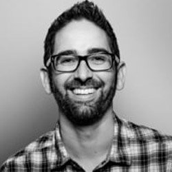 Michael Chaves English Director