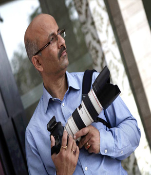 Hindi Photographer Sanjay Saini
